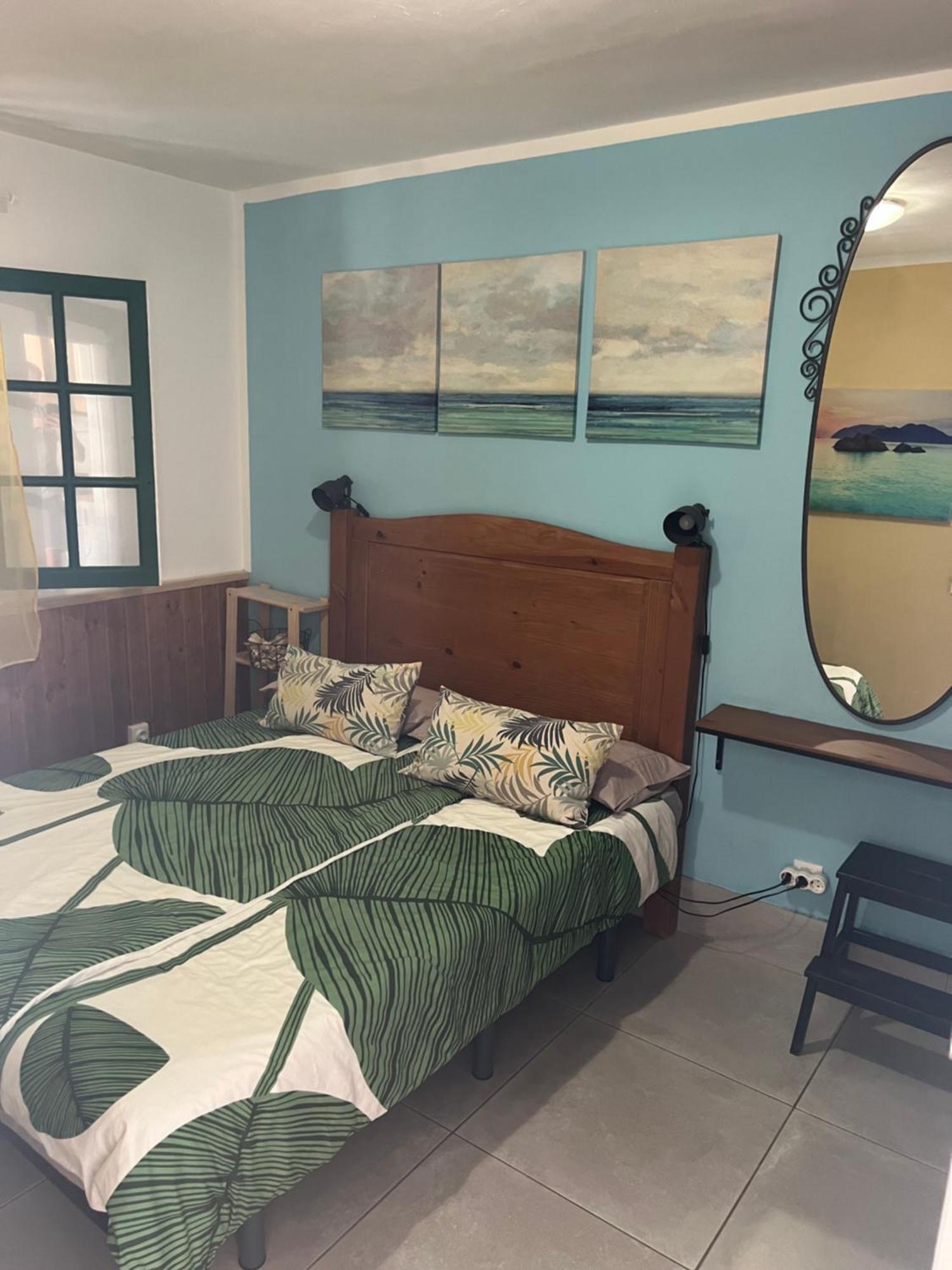 Lagos Renovated New Kitchen & Cotillo